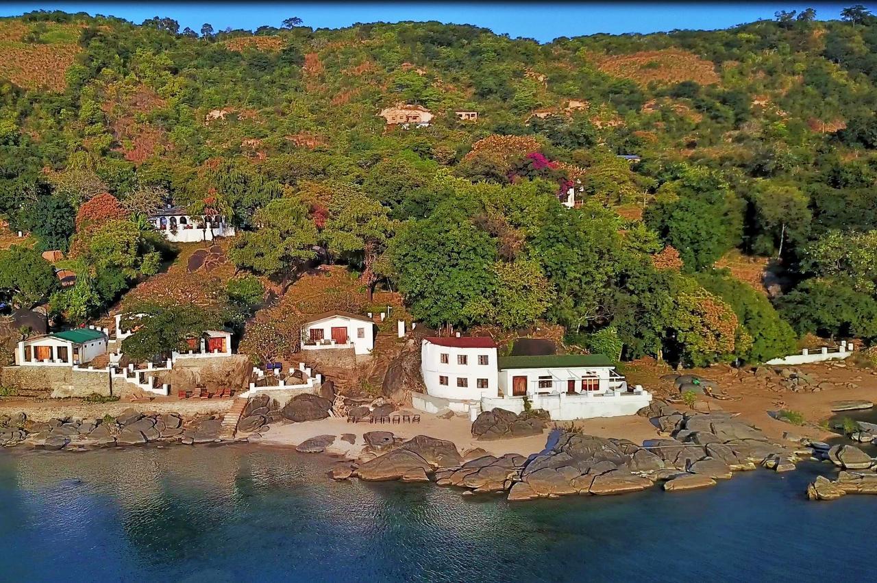Njaya Lodge Nkhata Bay Bagian luar foto