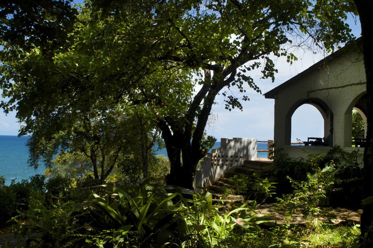 Njaya Lodge Nkhata Bay Bagian luar foto