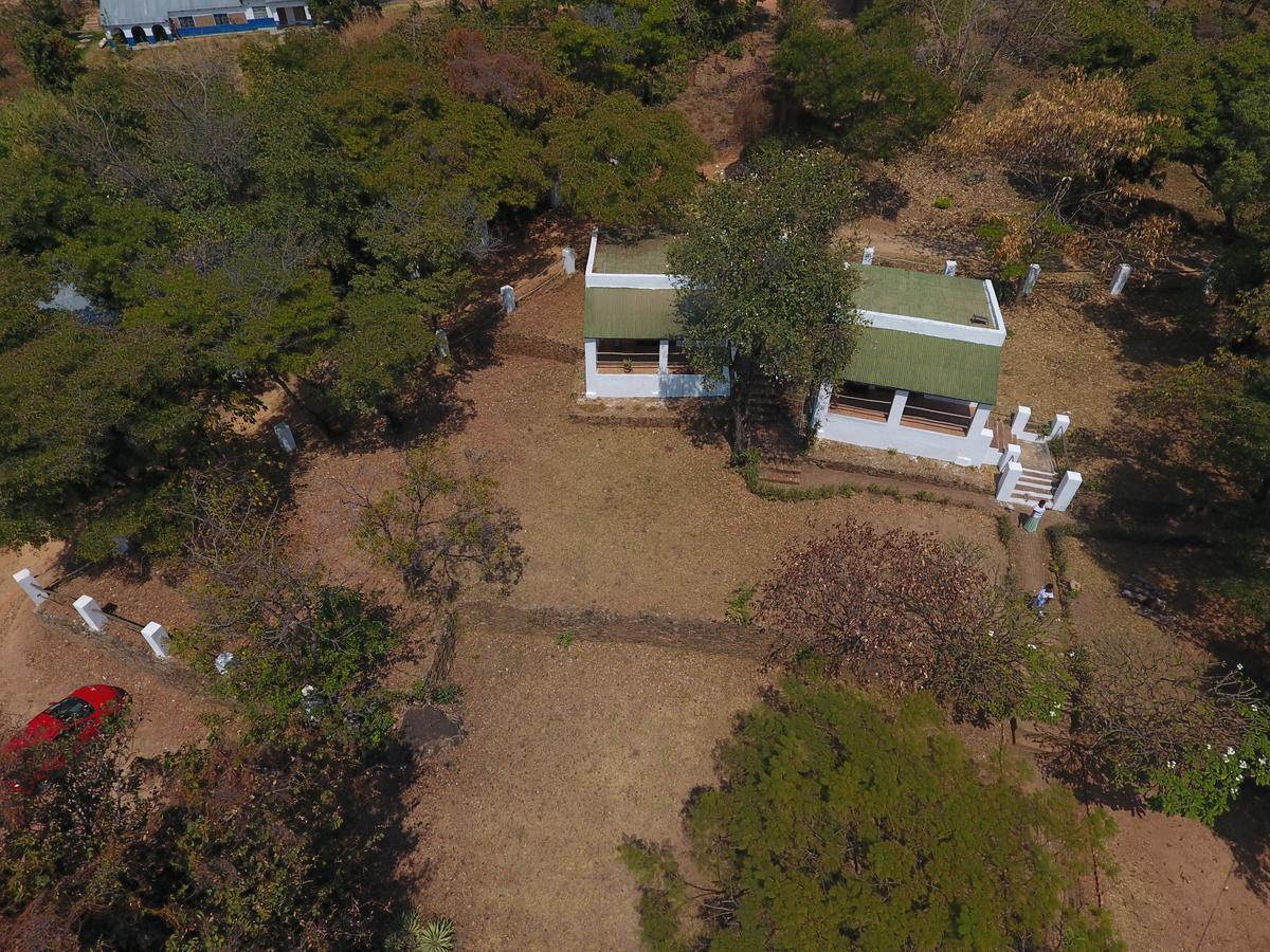 Njaya Lodge Nkhata Bay Bagian luar foto