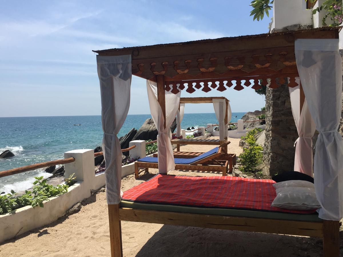 Njaya Lodge Nkhata Bay Bagian luar foto