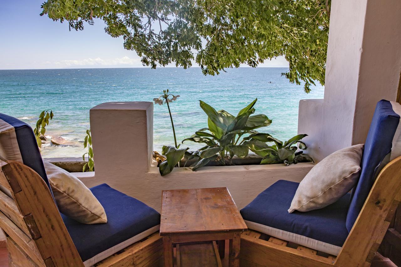 Njaya Lodge Nkhata Bay Bagian luar foto