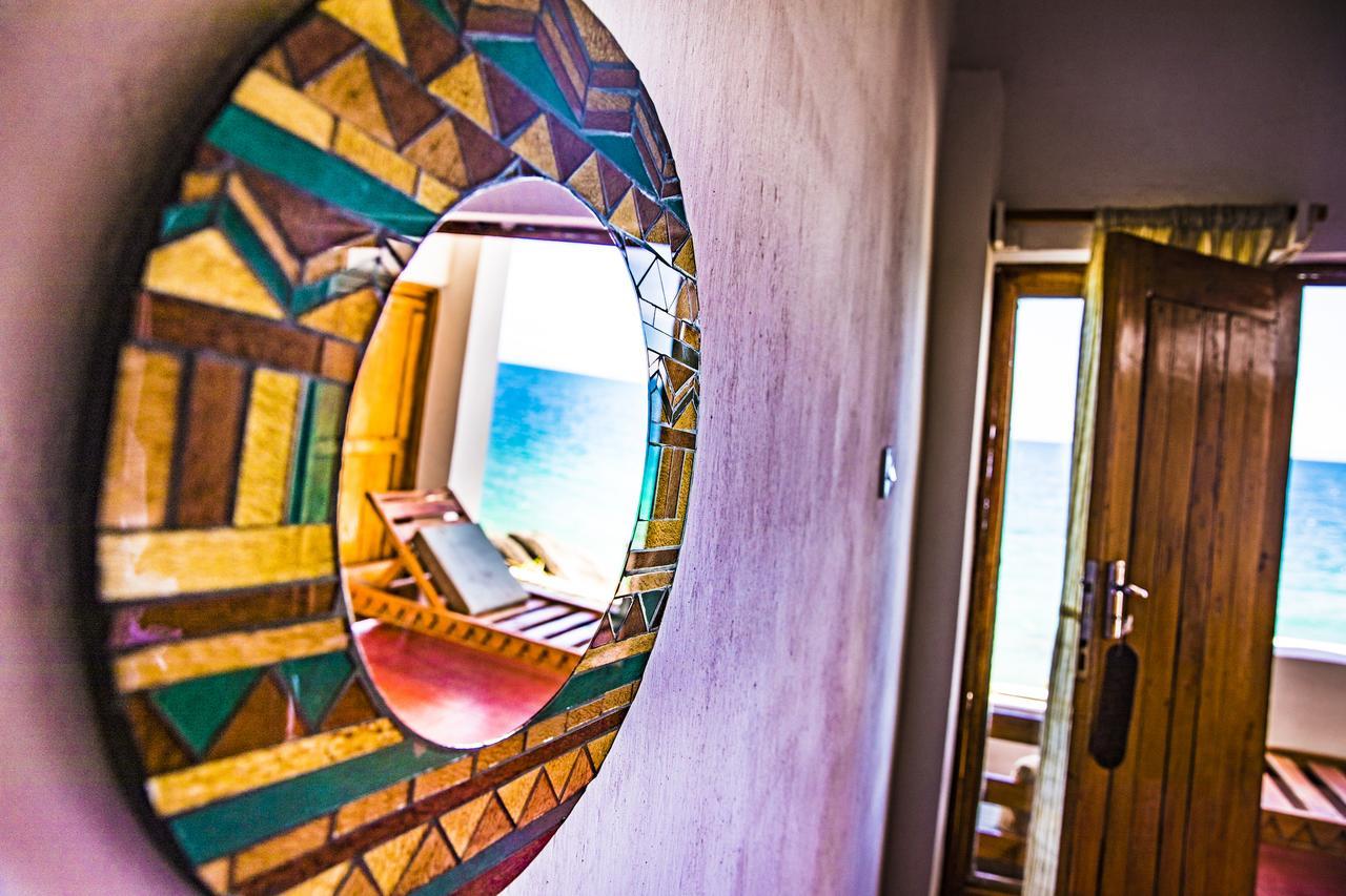 Njaya Lodge Nkhata Bay Bagian luar foto
