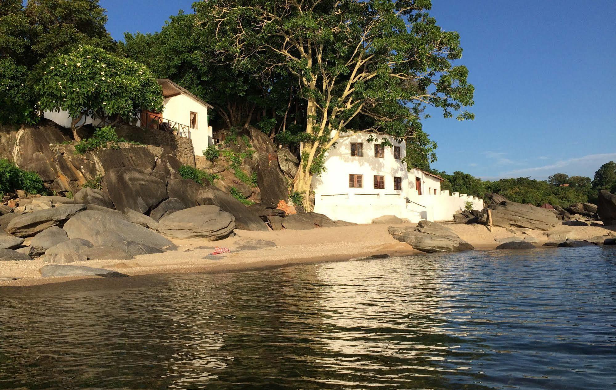Njaya Lodge Nkhata Bay Bagian luar foto